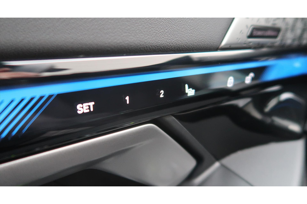 48305254-19.jpg