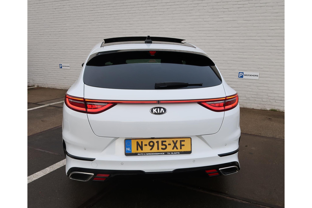 49869252-3.jpg